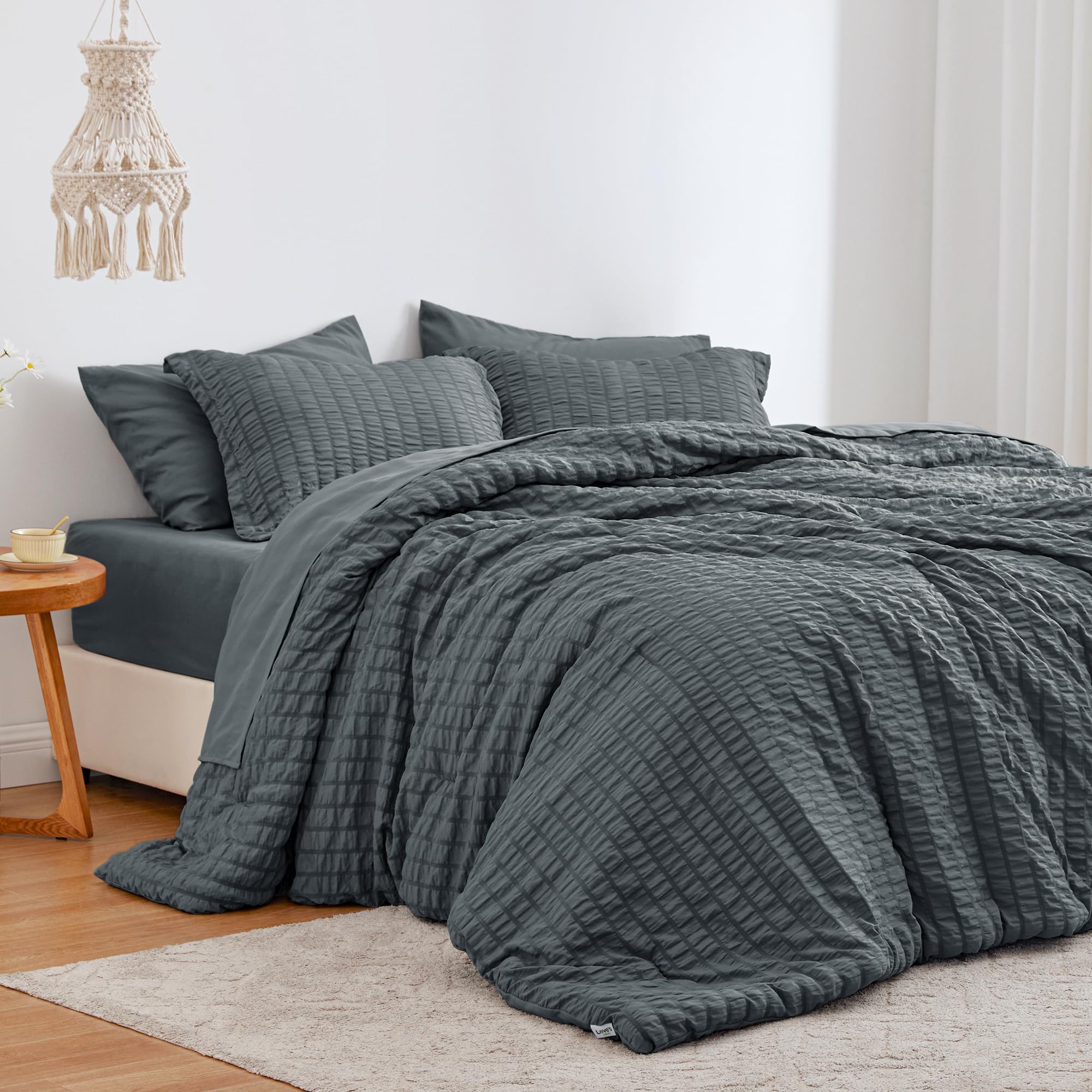 Love's cabin Charcoal Grey Seersucker King Comforter